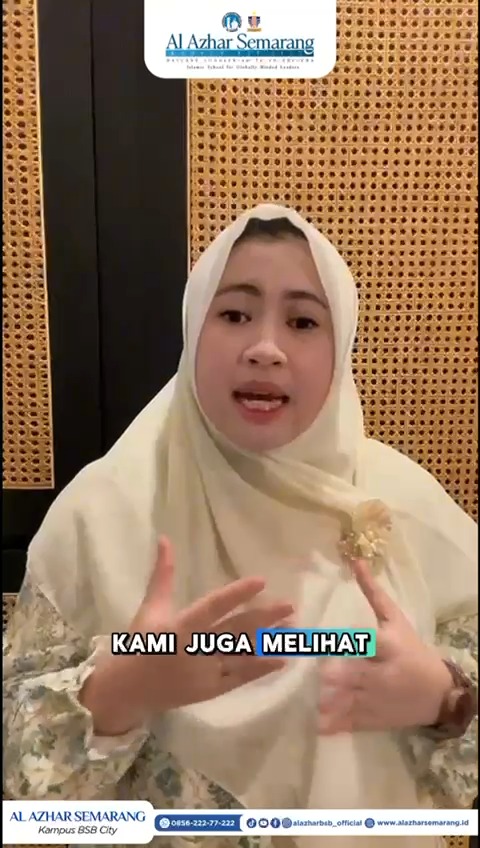 *KATA MEREKA* 

✨ Assalamu’alaikum, Al Azhar Fam! ✨

Pada edisi Kata Mereka kali ini, kami menghadirkan testimoni dari Mama Nana, wali murid KB–TK Islam Al Azhar 29 Semarang 🤍

Beliau mengungkapkan rasa syukurnya telah menyekolahkan buah hatinya di KB–TK Islam Al Azhar 29. Menurut beliau, sekolah tidak hanya memberikan pendidikan akademik, tetapi juga menanamkan nilai-nilai Islam sejak dini melalui pembiasaan akhlak islami dan adab sehari-hari yang meneladani Rasulullah ﷺ.

✨ Perubahan positif yang dirasakan Mama Nana:
✅ Perilaku anak semakin baik dan santun
✅ Hafalan hadits serta doa-doa harian terus bertambah
✅ Semangat ibadah anak semakin meningkat

Hal ini membuat beliau semakin yakin bahwa KB–TK Islam Al Azhar 29 adalah pilihan tepat untuk tumbuh kembang buah hati.

Terima kasih Mama Nana atas kepercayaan dan doa yang diberikan 💙
Semoga KB–TK Islam Al Azhar 29 terus istiqomah mendidik generasi shalih dan shalihah yang berakhlak mulia.

Informasi Pendaftaran:
📞 62895622277222
🌐 https://pmb.alazharsemarang.id/

#katamereka #kbtkiaiazhar29semarang #sdialazhar29semarang #smpialazhar29semarang #smaialazhar16semarang #AlAzharBSBCity #alazharsemarang